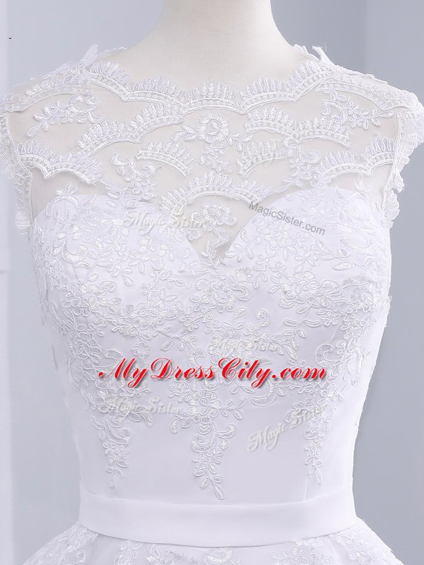 Exquisite White Tulle Clasp Handle Scalloped Sleeveless Wedding Gown Brush Train Lace