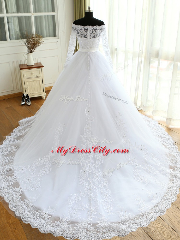 Scalloped Long Sleeves Court Train Zipper Wedding Gowns White Tulle