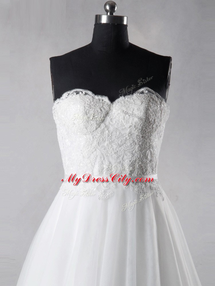 White Tulle Zipper Sweetheart Sleeveless Wedding Gowns Brush Train Lace