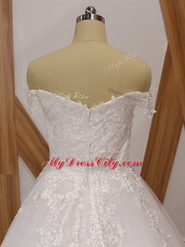 Traditional Lace Wedding Gowns White Zipper Sleeveless Brush Train