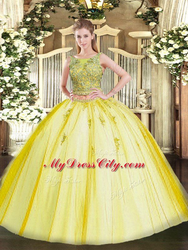 Tulle Scoop Sleeveless Lace Up Beading and Appliques Quinceanera Gowns in Yellow