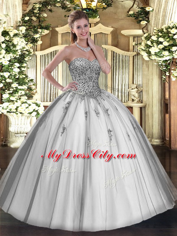 Hot Selling Floor Length Grey Quince Ball Gowns Sweetheart Sleeveless Lace Up