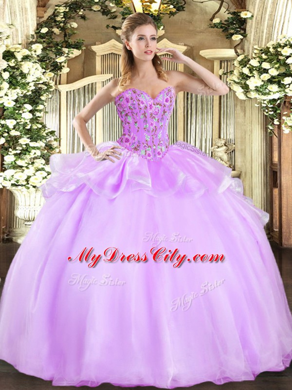 Hot Selling Embroidery Quinceanera Dresses Lilac Lace Up Sleeveless Floor Length