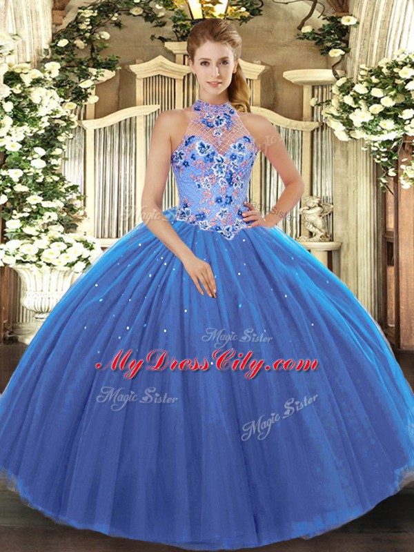 Cute Halter Top Sleeveless Vestidos de Quinceanera Floor Length Embroidery Blue Tulle