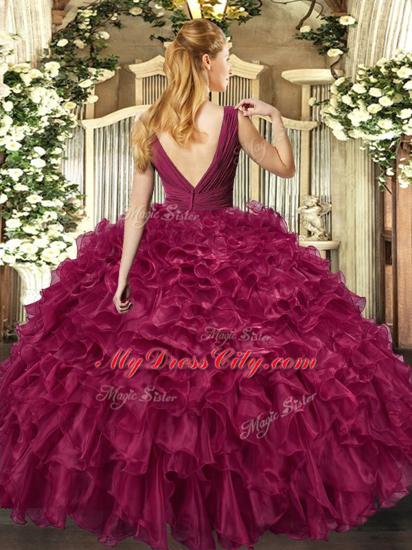 Flirting V-neck Sleeveless Organza Ball Gown Prom Dress Beading and Ruffles Backless