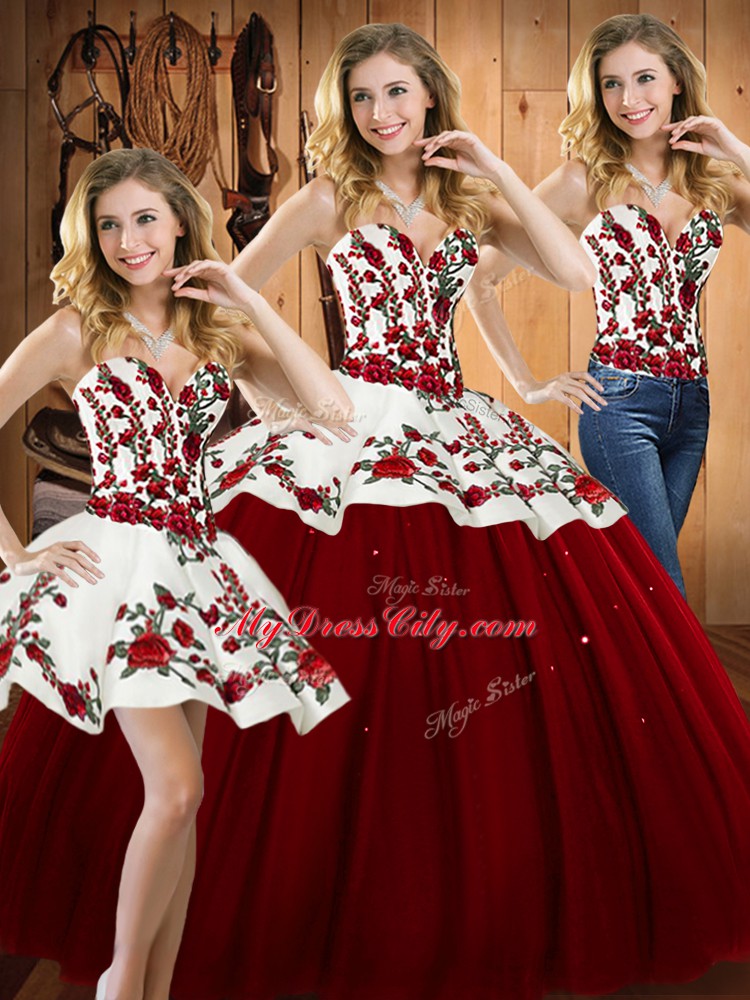 Top Selling Satin and Tulle Sweetheart Sleeveless Lace Up Embroidery Ball Gown Prom Dress in Wine Red