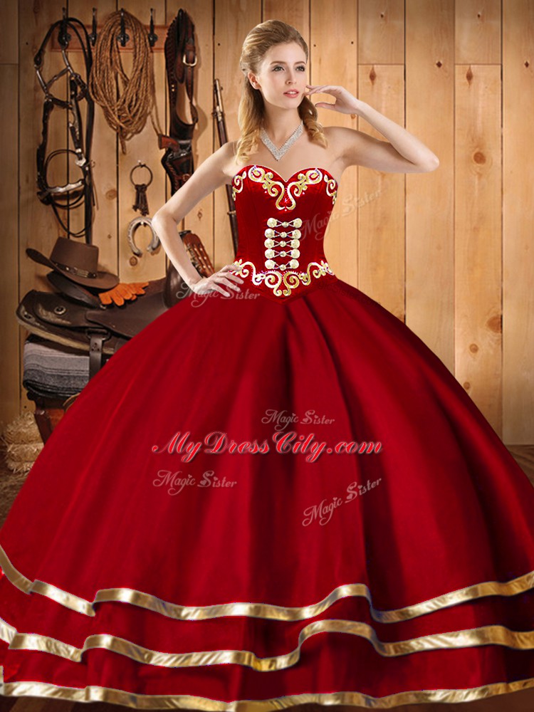 Edgy Organza Sweetheart Sleeveless Lace Up Embroidery Sweet 16 Quinceanera Dress in Red