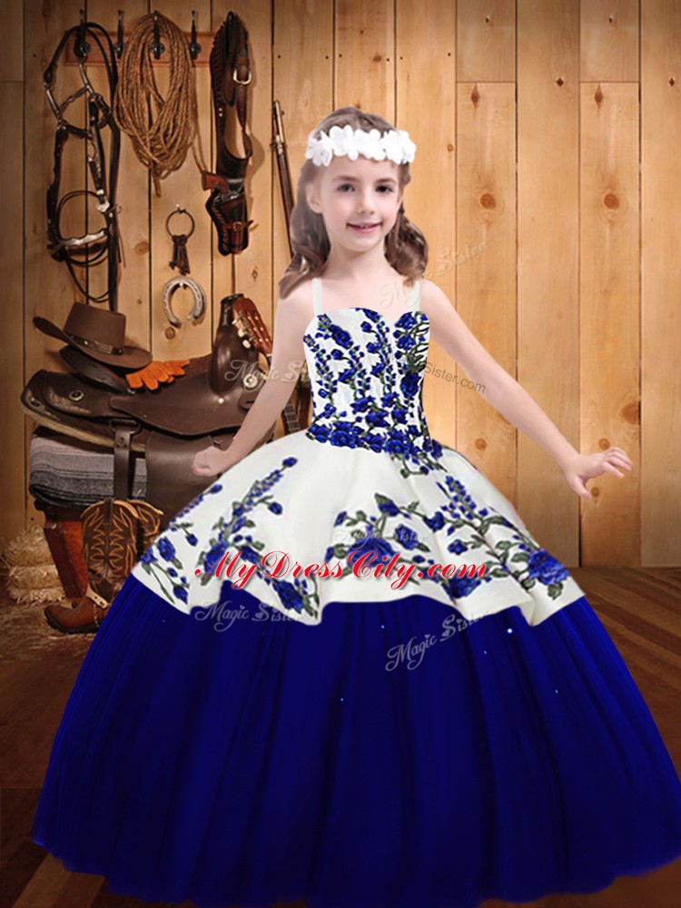 Royal Blue Ball Gowns Tulle Straps Sleeveless Embroidery Floor Length Lace Up Evening Gowns