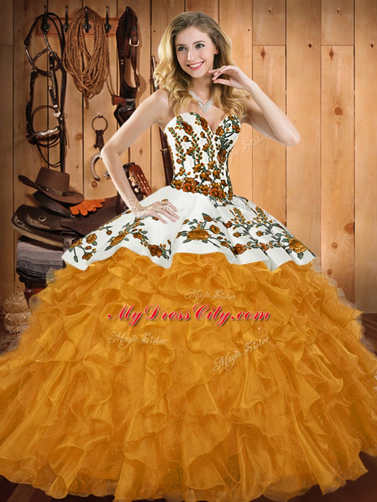 Sleeveless Embroidery and Ruffles Lace Up Sweet 16 Dress