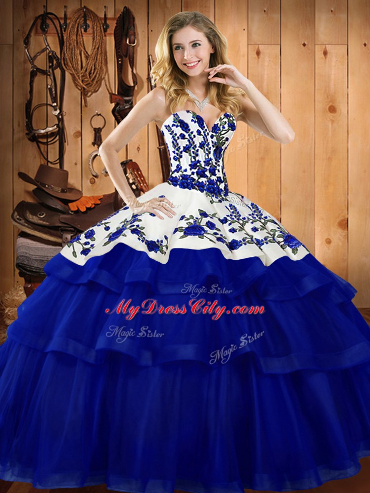 Royal Blue Lace Up Sweetheart Embroidery Vestidos de Quinceanera Organza Sleeveless Sweep Train