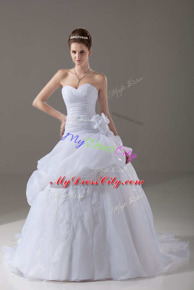 White Lace Up Sweetheart Appliques and Hand Made Flower Wedding Gowns Organza Sleeveless Brush Train