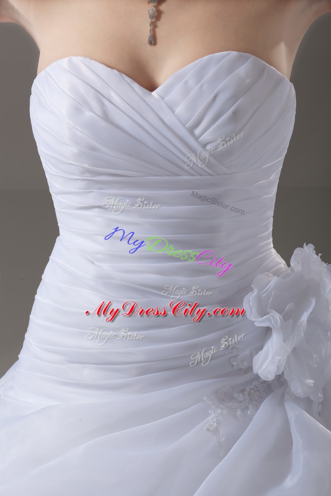 White Lace Up Sweetheart Appliques and Hand Made Flower Wedding Gowns Organza Sleeveless Brush Train