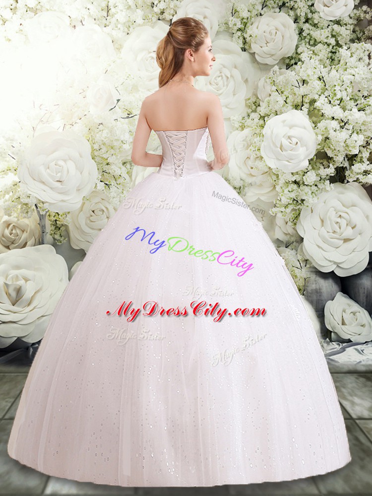 Sumptuous White Sleeveless Tulle Lace Up Wedding Gowns for Wedding Party