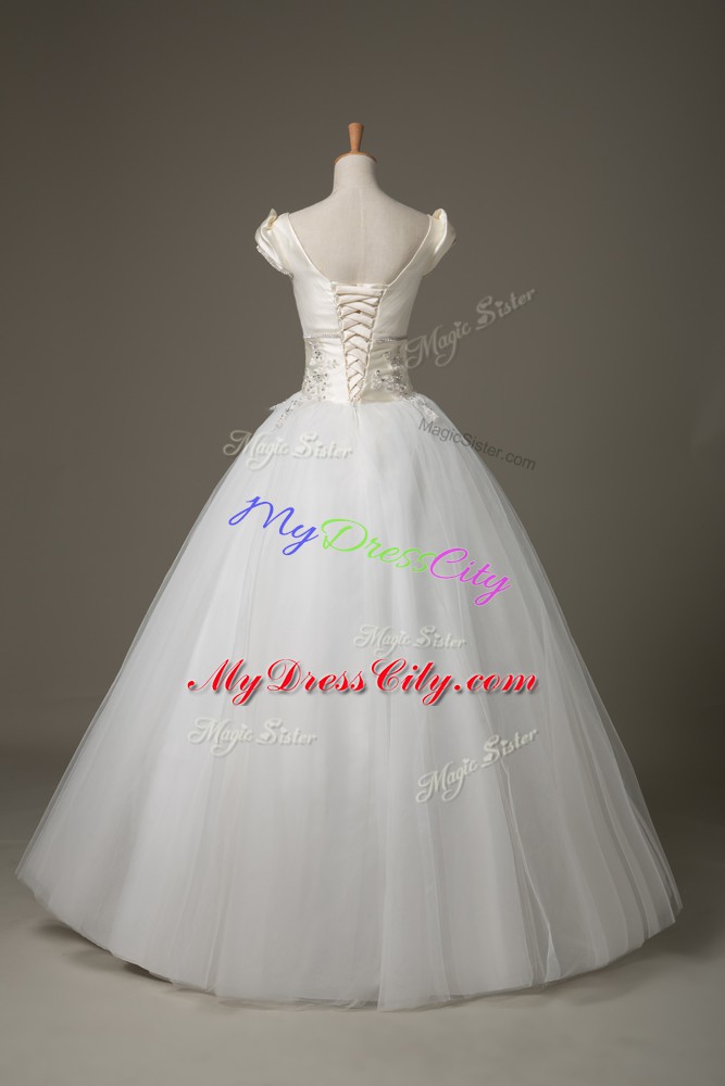 New Style White Wedding Gown Wedding Party with Beading and Appliques and Bowknot V-neck Short Sleeves Lace Up