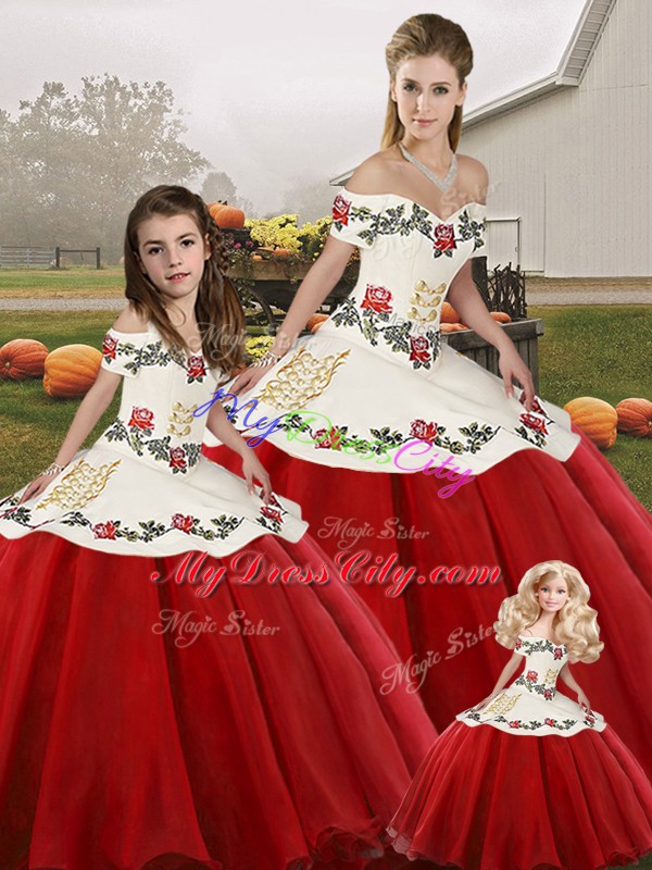 Comfortable Sleeveless Organza Floor Length Lace Up Quinceanera Dresses in White And Red with Embroidery