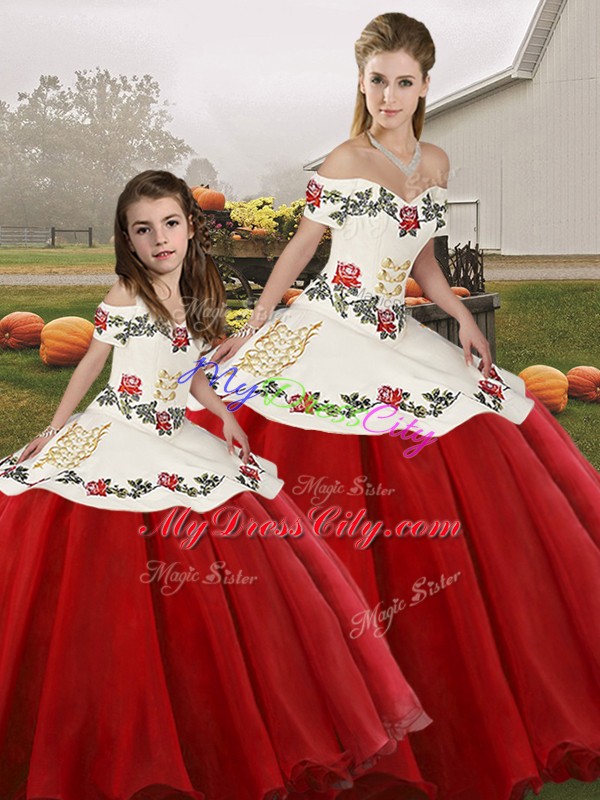 Comfortable Sleeveless Organza Floor Length Lace Up Quinceanera Dresses in White And Red with Embroidery