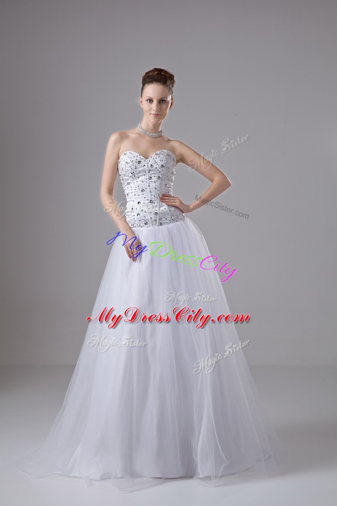 Modern Floor Length A-line Sleeveless White Wedding Gown Lace Up