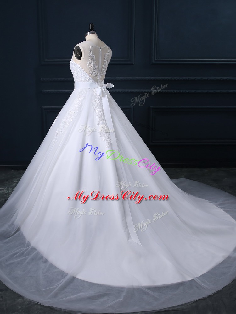 Great Sleeveless Tulle Court Train Zipper Wedding Gowns in White with Beading and Lace