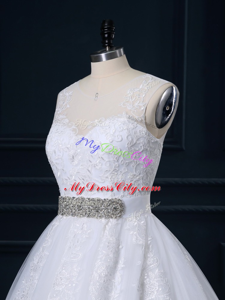 Great Sleeveless Tulle Court Train Zipper Wedding Gowns in White with Beading and Lace