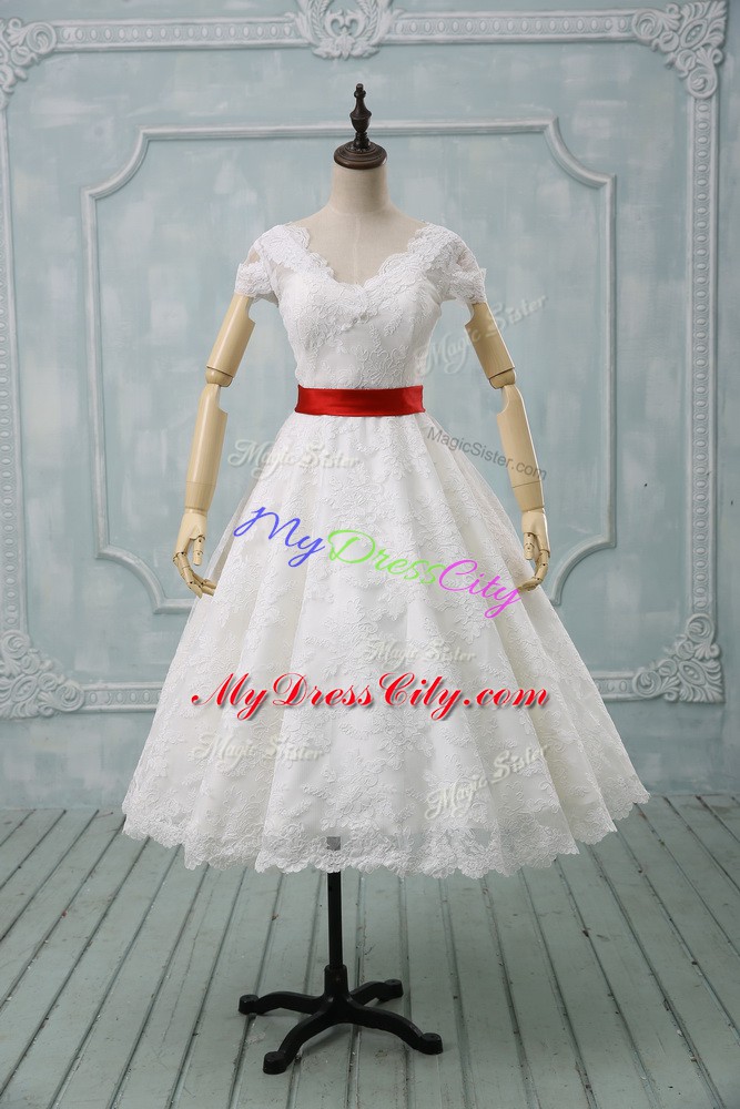 Fantastic White Bridal Gown Wedding Party with Lace and Belt V-neck Short Sleeves Zipper