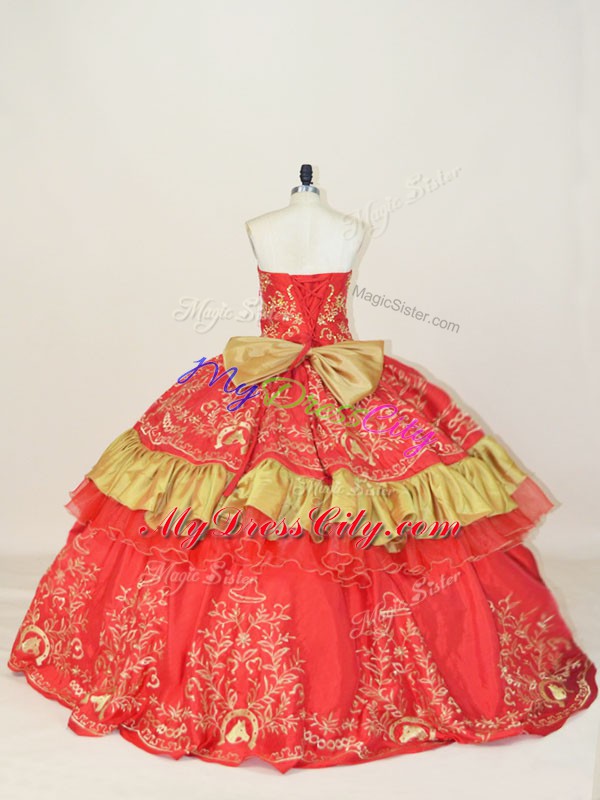 Red Ball Gowns Satin Sweetheart Sleeveless Embroidery and Bowknot Floor Length Lace Up Quince Ball Gowns