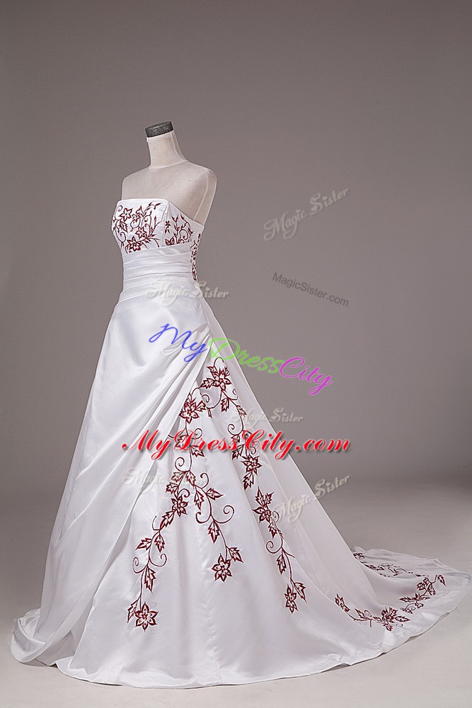 White Sleeveless Satin Brush Train Lace Up Wedding Dresses for Wedding Party