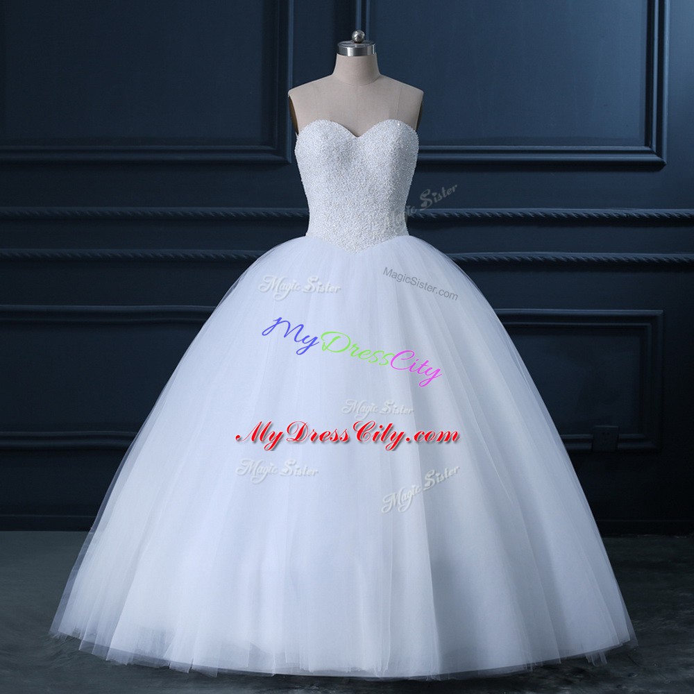 Sleeveless Tulle Brush Train Lace Up Wedding Gowns in White with Beading