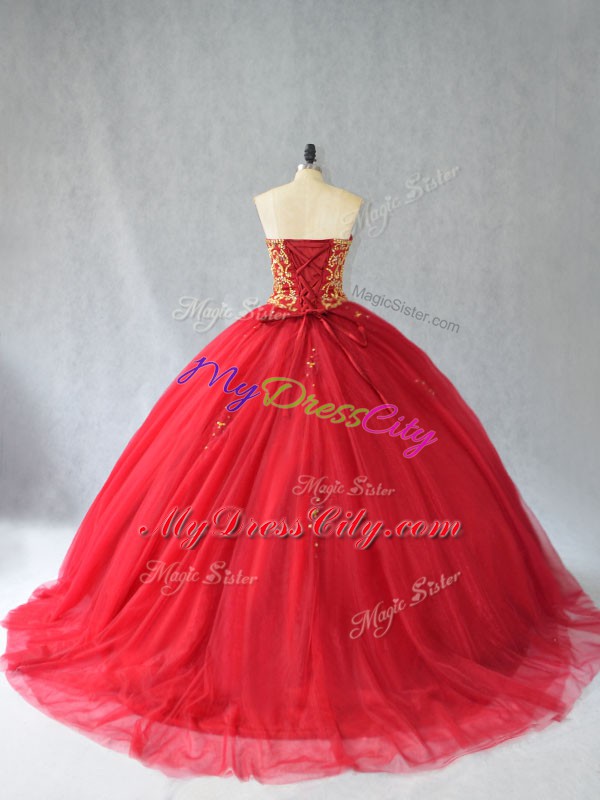 Cheap Sleeveless Tulle Brush Train Lace Up Quince Ball Gowns in Red with Beading