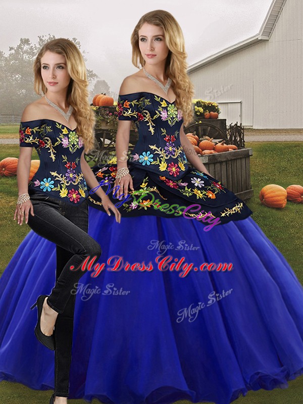 Chic Royal Blue Lace Up Off The Shoulder Embroidery Ball Gown Prom Dress Tulle Sleeveless