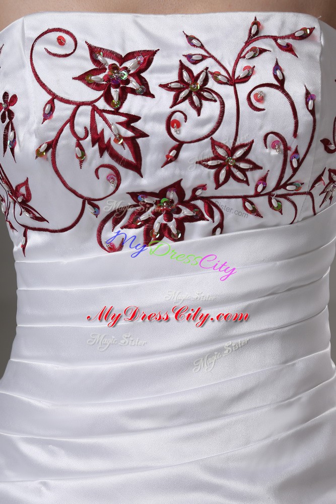 Flirting White Ball Gowns Satin Strapless Sleeveless Embroidery Lace Up Wedding Gown Brush Train