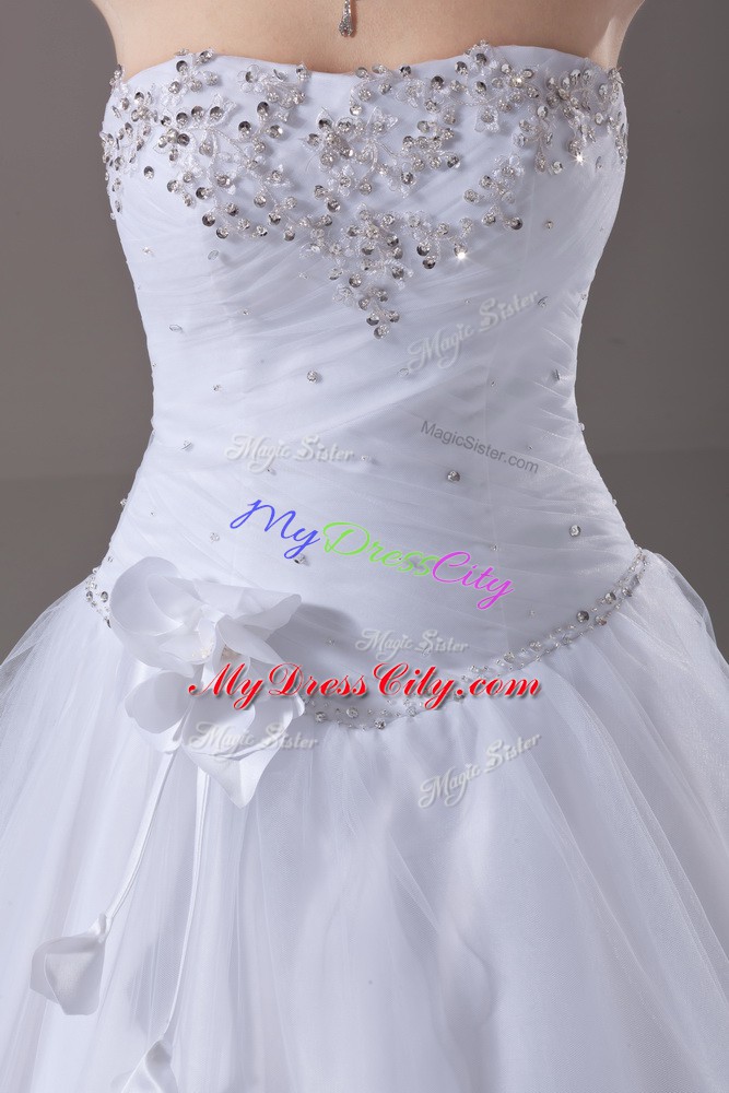 Pretty White Sweetheart Neckline Beading and Hand Made Flower Wedding Dress Sleeveless Lace Up