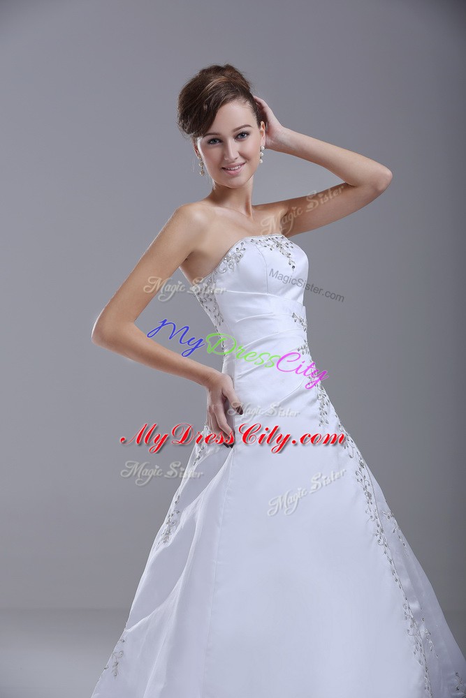 Fabulous Brush Train Ball Gowns Wedding Dresses White Strapless Satin Sleeveless Lace Up