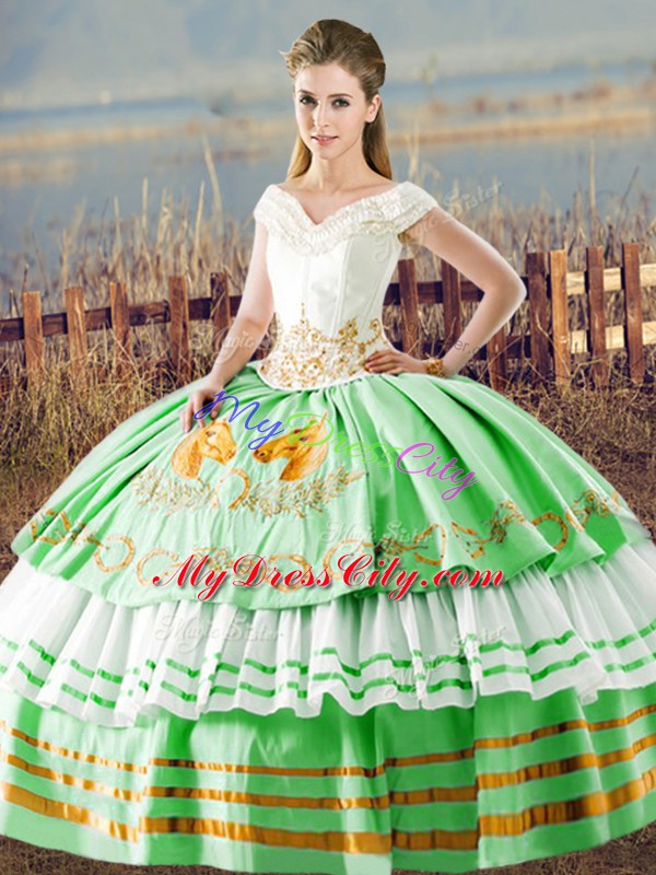 Luxurious Floor Length Apple Green Quinceanera Gowns V-neck Sleeveless Lace Up