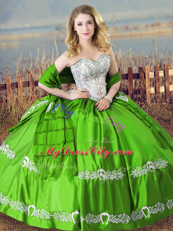 Green Quinceanera Gowns Sweet 16 and Quinceanera with Beading and Embroidery Sweetheart Sleeveless Lace Up