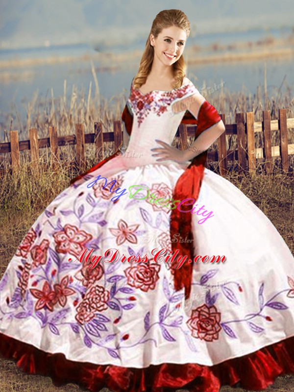 Discount Off The Shoulder Sleeveless Lace Up Quinceanera Dresses White And Red Satin