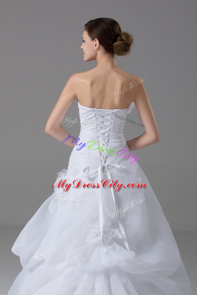 White Sleeveless Organza Brush Train Lace Up Wedding Gown for Wedding Party