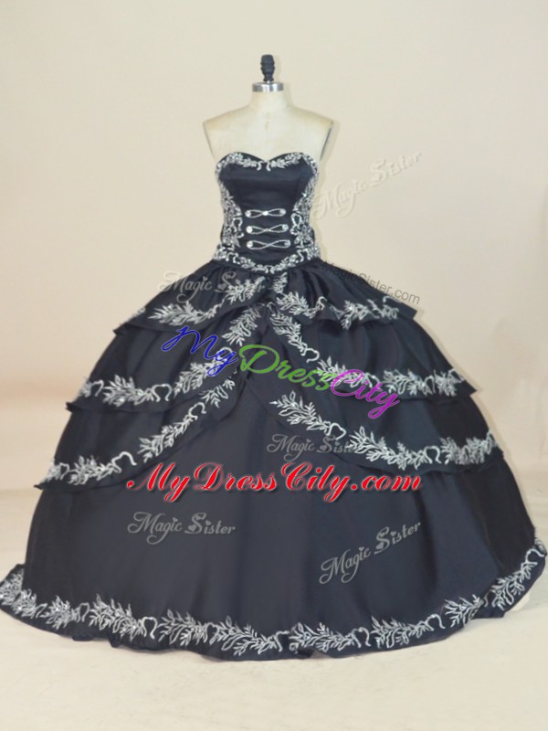 Latest Sweetheart Sleeveless Satin Vestidos de Quinceanera Embroidery Lace Up