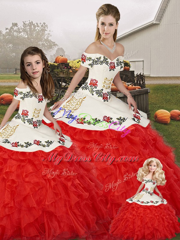 Perfect Sleeveless Organza Floor Length Lace Up Quinceanera Gowns in White And Red with Embroidery and Ruffles