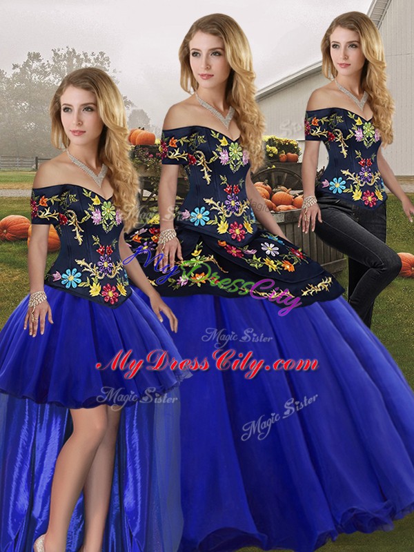 Colorful Royal Blue Three Pieces Embroidery Sweet 16 Dresses Lace Up Tulle Sleeveless Floor Length