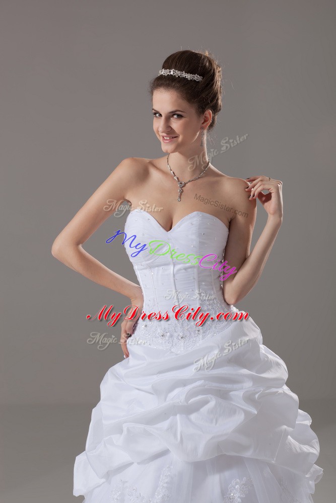 Comfortable Sleeveless Tulle Brush Train Lace Up Wedding Dress in White with Beading and Lace and Pick Ups