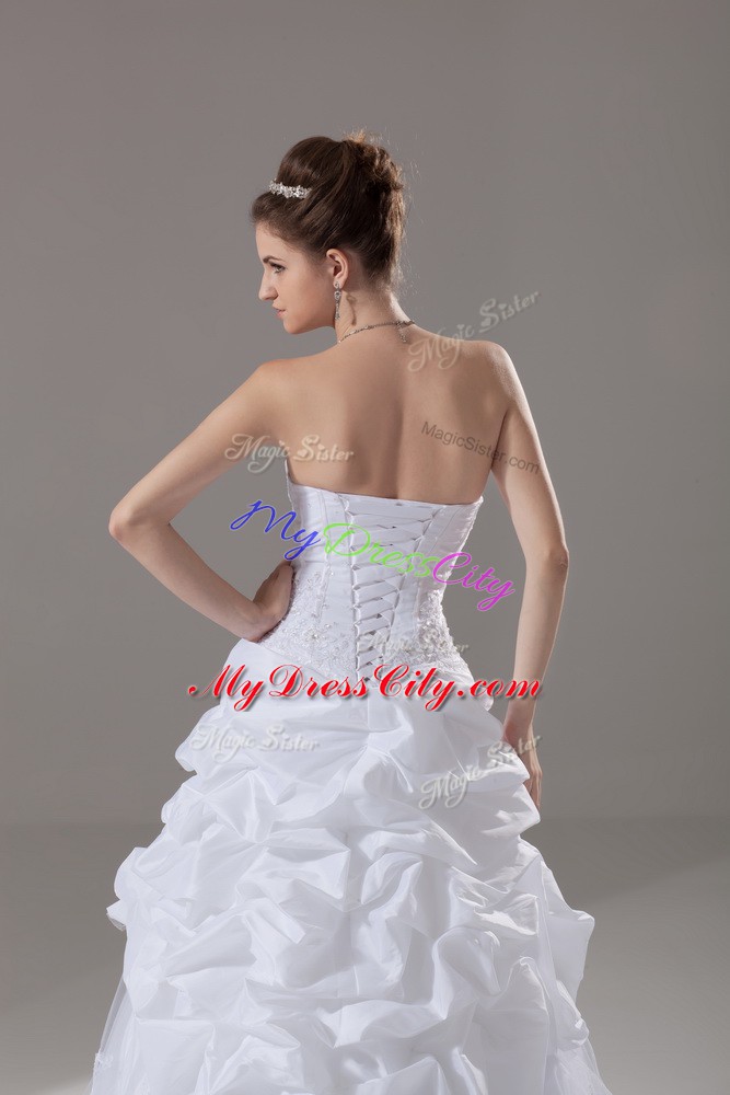 Comfortable Sleeveless Tulle Brush Train Lace Up Wedding Dress in White with Beading and Lace and Pick Ups