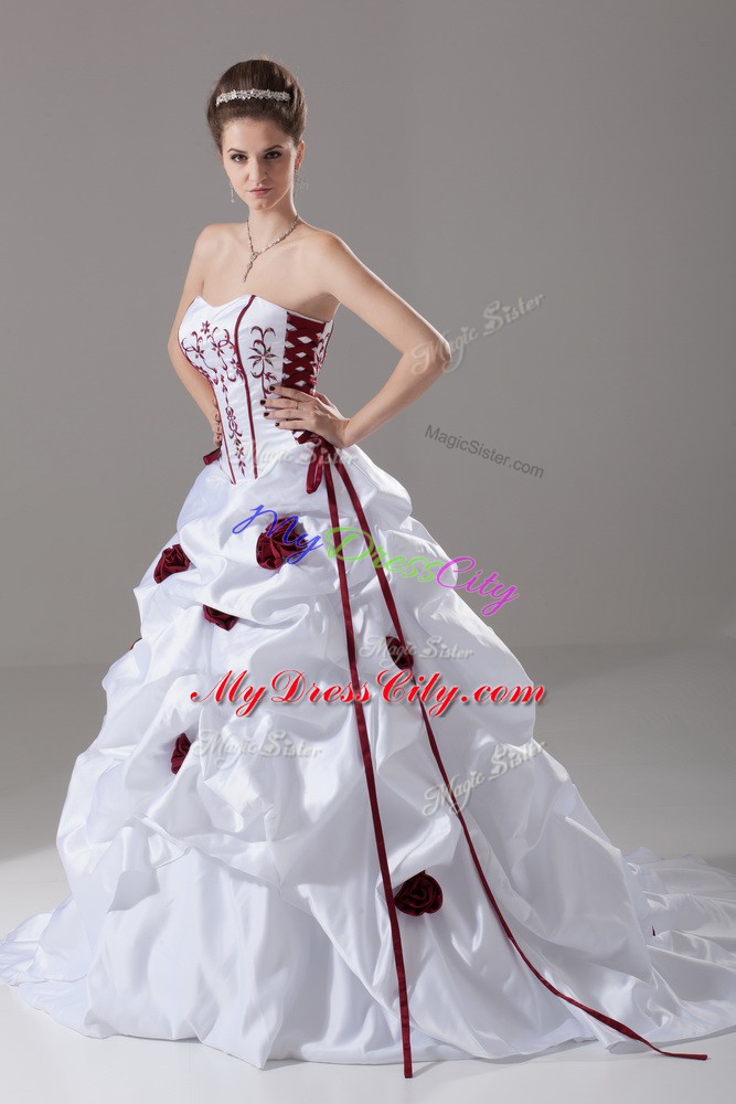 Sweetheart Sleeveless Brush Train Lace Up Bridal Gown White Taffeta