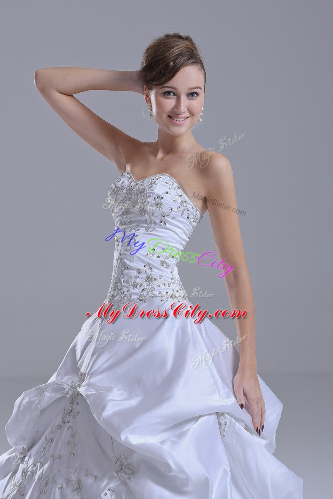 Custom Design Taffeta Sweetheart Sleeveless Brush Train Lace Up Beading and Pick Ups Wedding Dresses in White