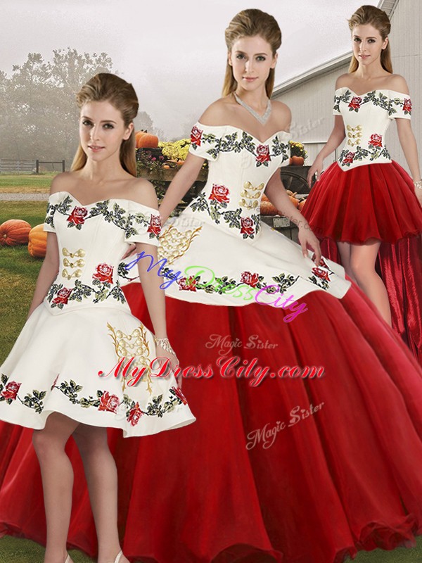 Sleeveless Floor Length Embroidery Lace Up Sweet 16 Quinceanera Dress with White And Red