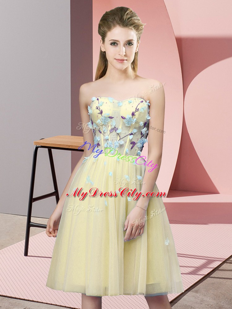 Yellow Sleeveless Appliques Knee Length Bridesmaid Gown