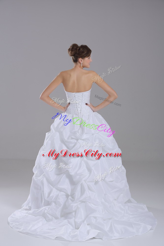 Elegant White Ball Gowns Taffeta Strapless Sleeveless Lace and Pick Ups Lace Up Wedding Dress Brush Train