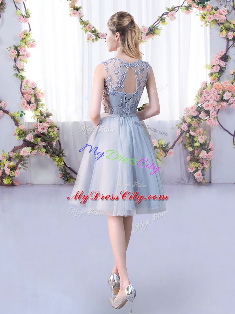 Enchanting Knee Length Lace Up Quinceanera Court of Honor Dress Grey for Wedding Party with Lace and Belt