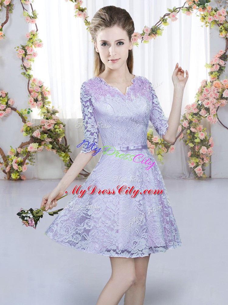 Trendy V-neck Half Sleeves Dama Dress for Quinceanera Mini Length Belt Lavender Lace