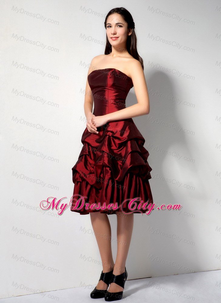 Burgundy Strapless Knee-length Bridesmaid Dress with Pick-ups and Ruches