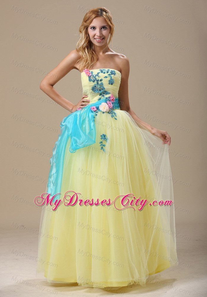 Appliques Ruched Prom Dress in Yellow With Sash